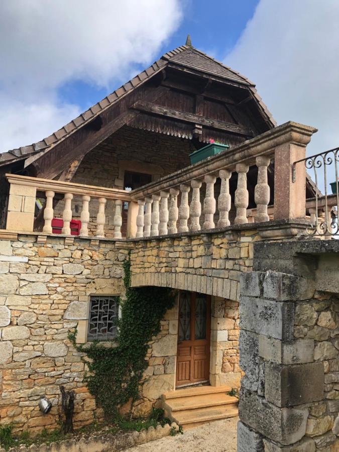 Chambre familiale à la ferme de la truffe Cuzance Exterior foto